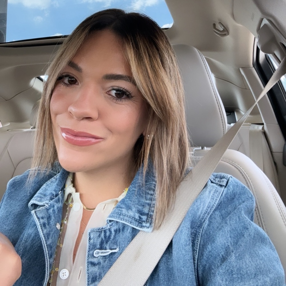 Meet your Posher, Lauren